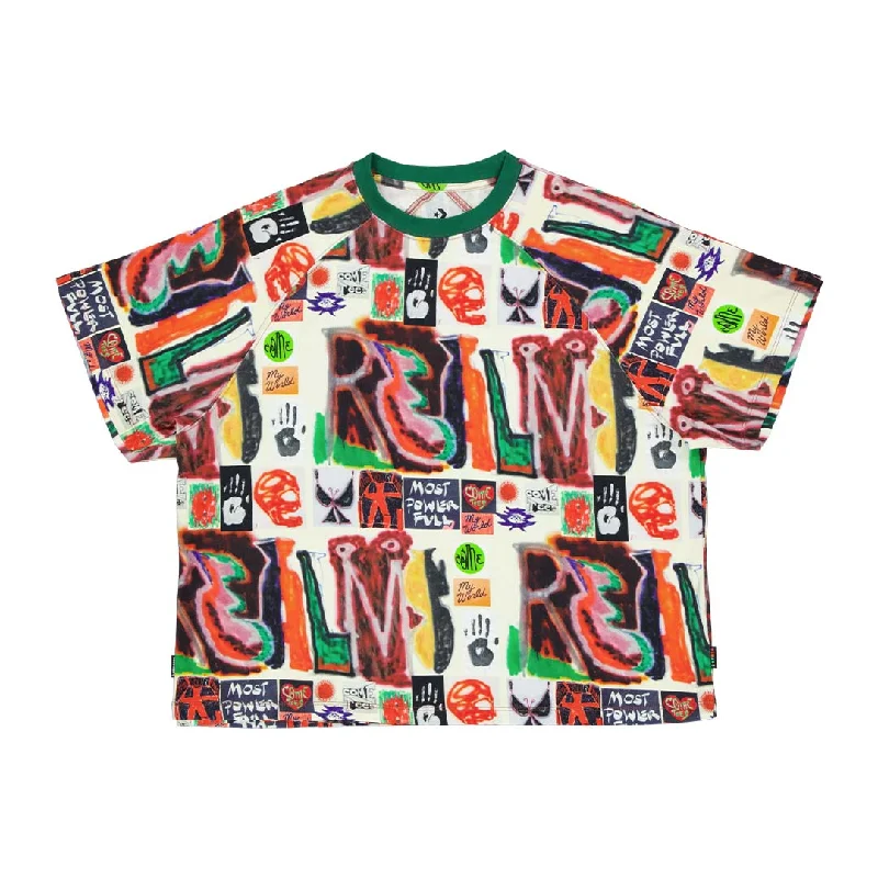 Converse - Unisex Come Tees Realms And Realities T-Shirt (10023507 A01) Front Pockets Side Pockets Patch Pockets