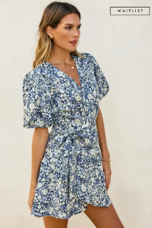 Waitlist 1/20 ♥ Charlie Short Puff Sleeve Floral Print Wrap Mini Dress Navy Trendy Bodycon Mini Dress Waitlist 1/20 ♥ Charlie Short Puff Sleeve Floral Print Wrap Mini Dress Navy Trendy Bodycon Mini Dress